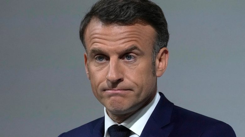 Macron image .