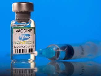 FILE PHOTO: A vial labelled with the Pfizer-BioNTech coronavirus disease (COVID-19) vaccine is seen in this illustration picture taken March 19, 2021. REUTERS/Dado Ruvic/Illustration